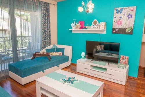 Blue Sea Apartment
