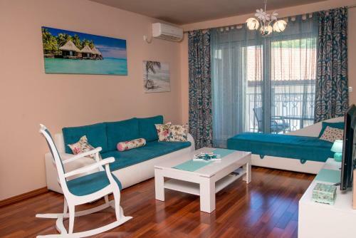 Blue Sea Apartment