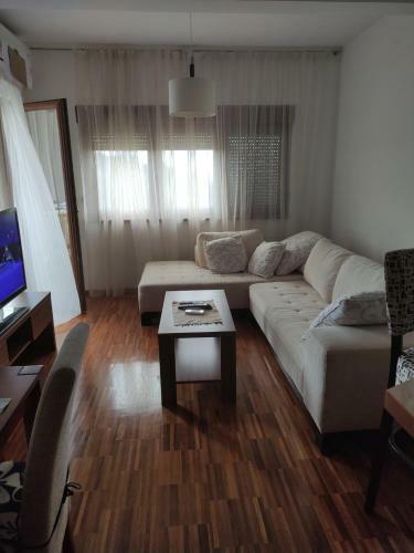 Cozy Sea View Apartment