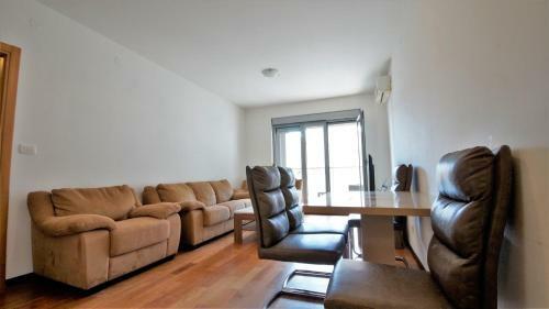 Petrovac Mmdda ( Front Beach Apartment )