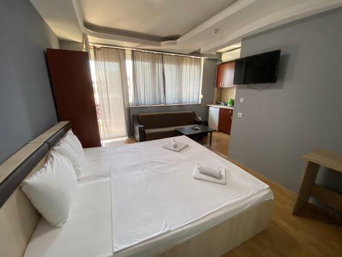 Hotel Fama