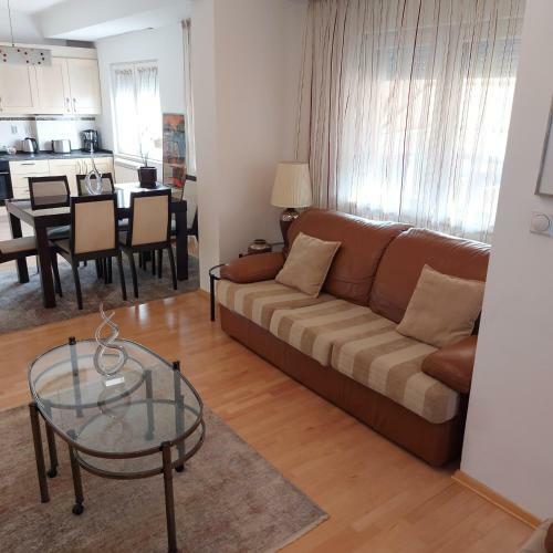 Exclusive Two Bedroom Apartment Marvel