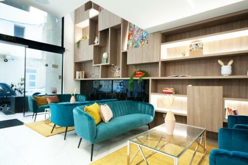 V Hotel