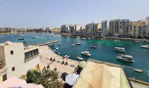 Apartamento Supreme Seafront Apt With Balcony In St.julian's