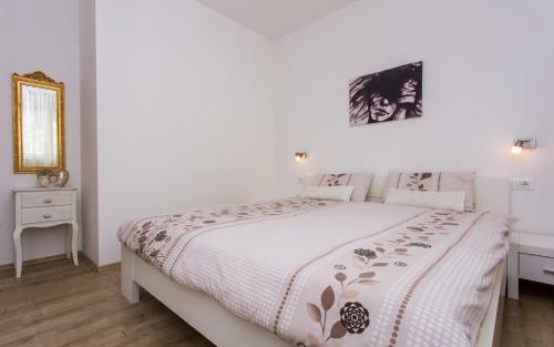 Apartments Matea I
