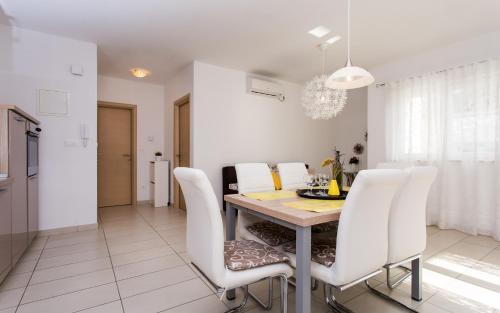 Apartments Matea I