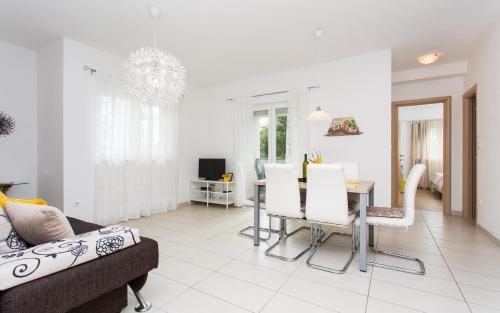 Apartments Matea I