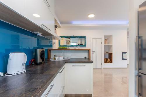 Tarari Luxury Apartment