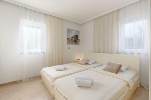 Tarari Luxury Apartment