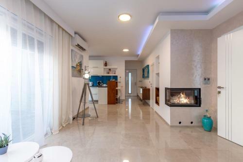 Tarari Luxury Apartment