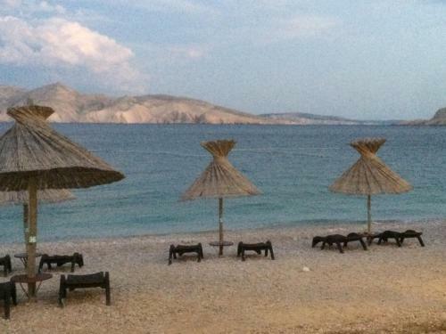Hostal Apartments Authentic Baska