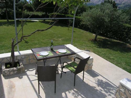 Apartments Gordana Baska For Relaxing Holidays