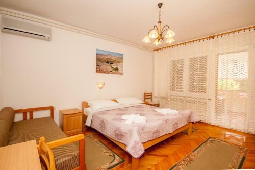 Apartments Surfinia