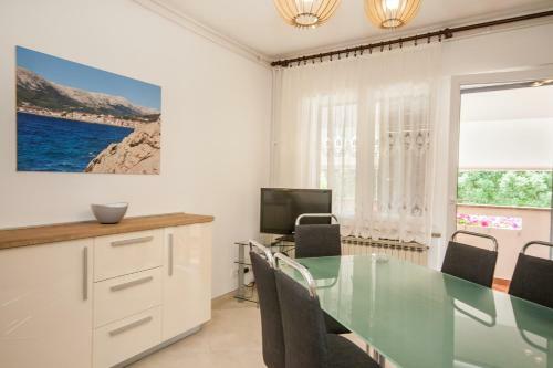 Apartments Surfinia