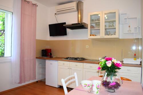 Apartments Lavandula Baska