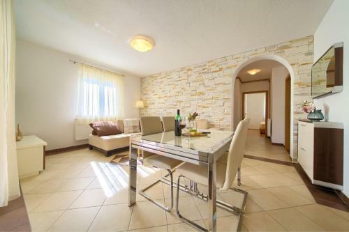 Apartamentos Ba?ka Point