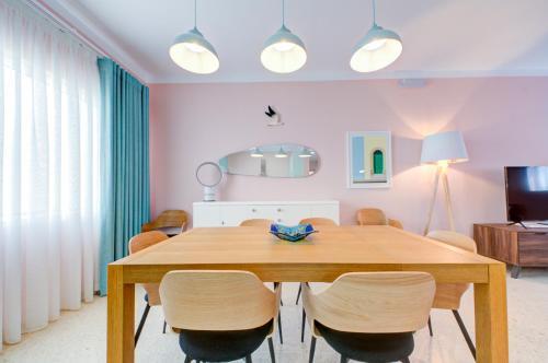 Apartamento La Punziett, A Bright 2 Bed 1 Bath Unit. Sleeps 4