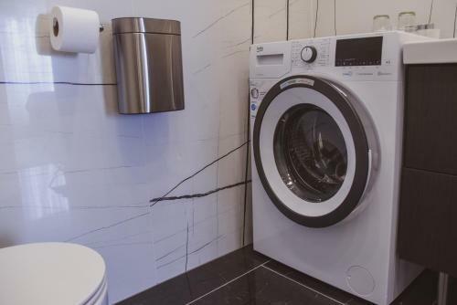 Apartmani Kameno Sidro