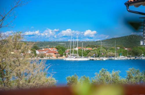 Apartmani Kameno Sidro