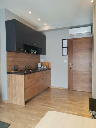 Apartmani Kameno Sidro