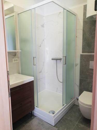 Apartmani Kameno Sidro