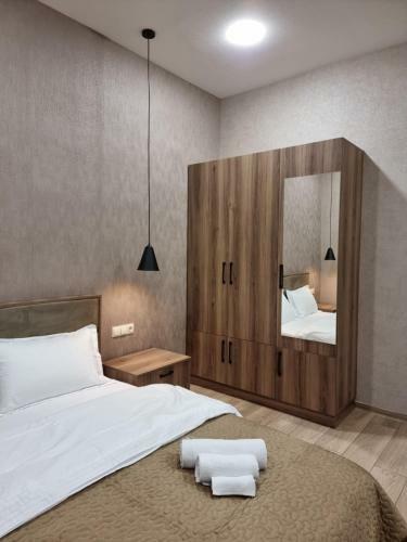 Hotel Sweet Night