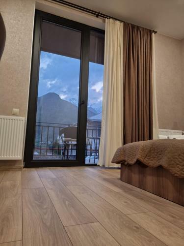 Hotel Sweet Night