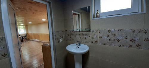 Hostal Hotel Garbani