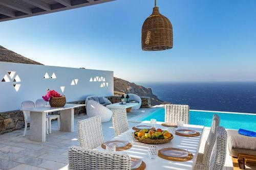 Villa Semeli Syros By Divine Property Sa