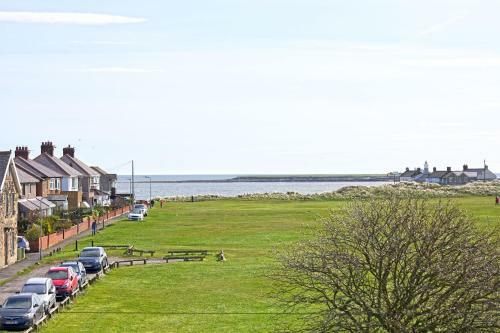 Seashell House With Sea Views And Free Gym Pool Pass