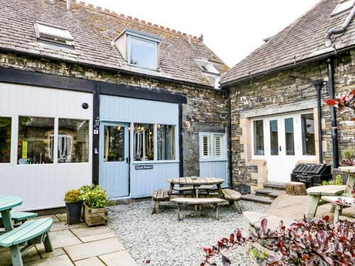 Coach House 1 - Pullwood Bay