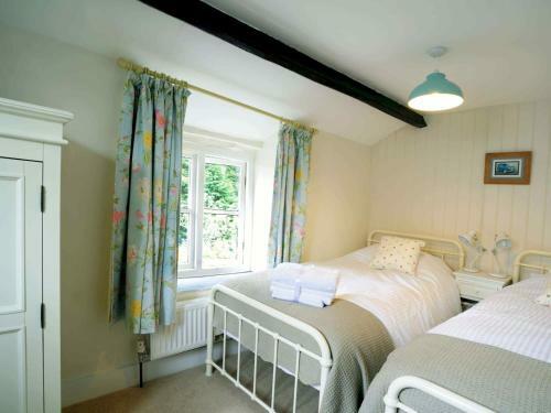 Pass The Keys Cosy 2 Bed, 2 Bath In Rural Lake District