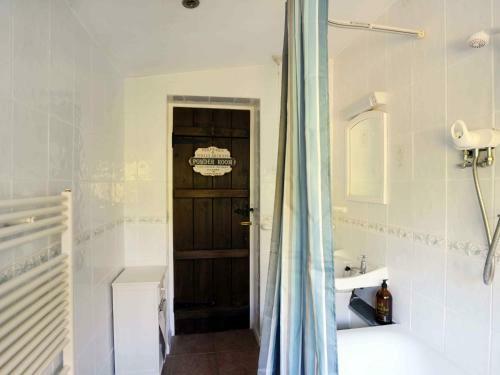 Pass The Keys Cosy 2 Bed, 2 Bath In Rural Lake District