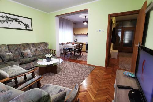 Apartman ?kudar