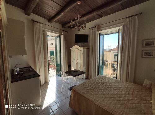 Hostal Residenza Del Duca Rooms & Apartments