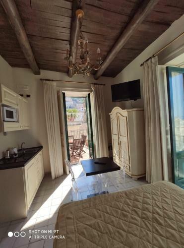 Hostal Residenza Del Duca Rooms & Apartments