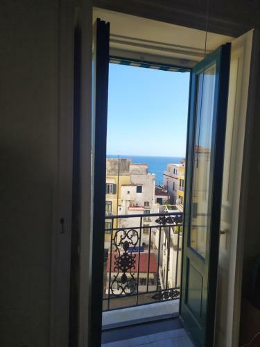 Hostal Residenza Del Duca Rooms & Apartments