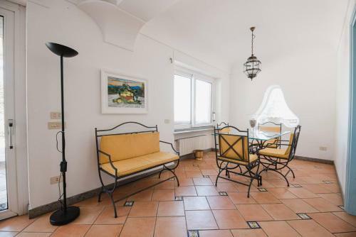 Villa La Rosinella - Exclusive Views & Location