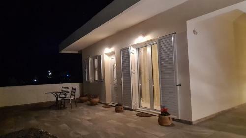 ''prasini Folia'' Apartments -great Terrace And View