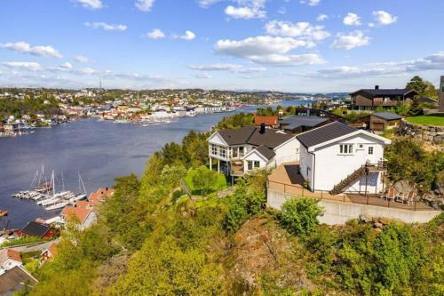 Apartamento Leilighet Med Fantastisk Utsikt - Gratis Parkering