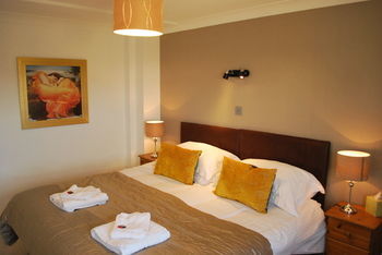 Hostal Torcroft Hotel