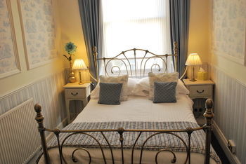 Hostal Torcroft Hotel