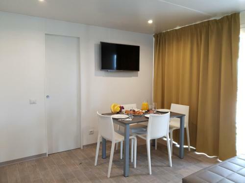 Dalmaris Camp - Prestige Mobile Homes Biograd Na Moru