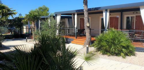 Dalmaris Camp - Prestige Mobile Homes Biograd Na Moru