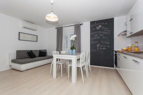 Apartmani Pocco Locco
