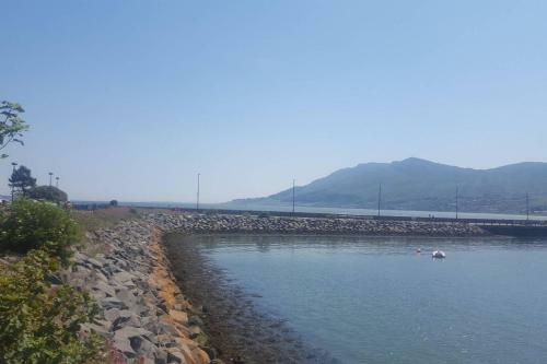 Moneydarragh Cottage With Uninterrupted Mountain And Sea Views