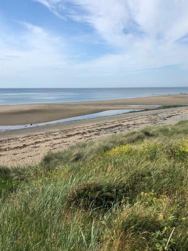 Moneydarragh Cottage With Uninterrupted Mountain And Sea Views
