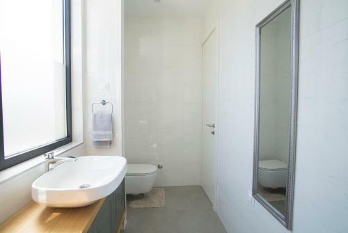 Luxury Apartment In Tivat Centre W/ Parking - 1br