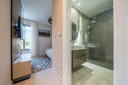 Hermes Apartment - Two Bedroom