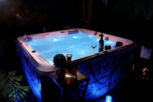 Villa Vacation House Marin With Jacuzzi - Bol, Bra?